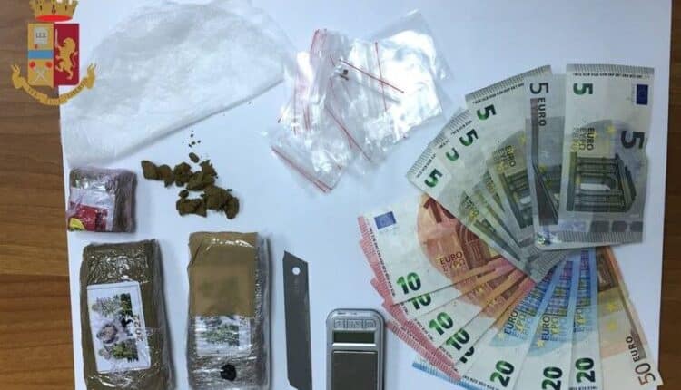 Taranto, spacciava nonostante fosse agli arresti domiciliari: arrestato dalla Polizia di Stato anche il suo fornitore
