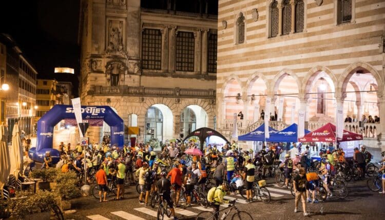 Alpe Adria, la passione per la bici non dorme mai: Bike Night, pedalata notturna di Witoor Sabato 24 luglio