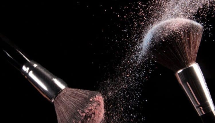 Look total black anche per i sensi grazie a Esserbella