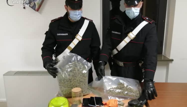 Udine, madre e figlio di Matignaccio trasportano droga in auto: arrestati.