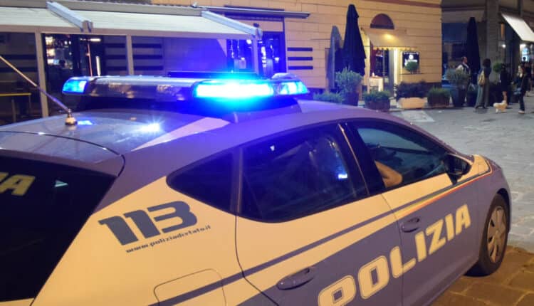 Mantova, Polizia blocca e arresta rapinatore ad un Supermercato
