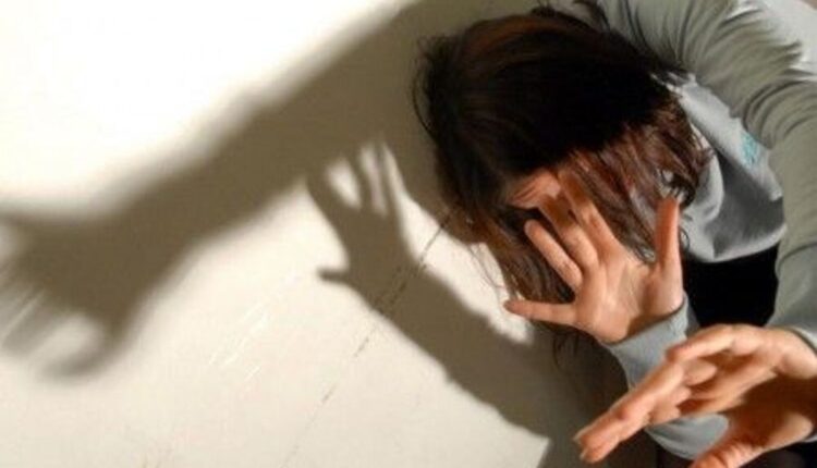 Frosinone, maltrattamenti in famiglia: arrestato marito violento dopo l'ennesimo pestaggio alla moglie