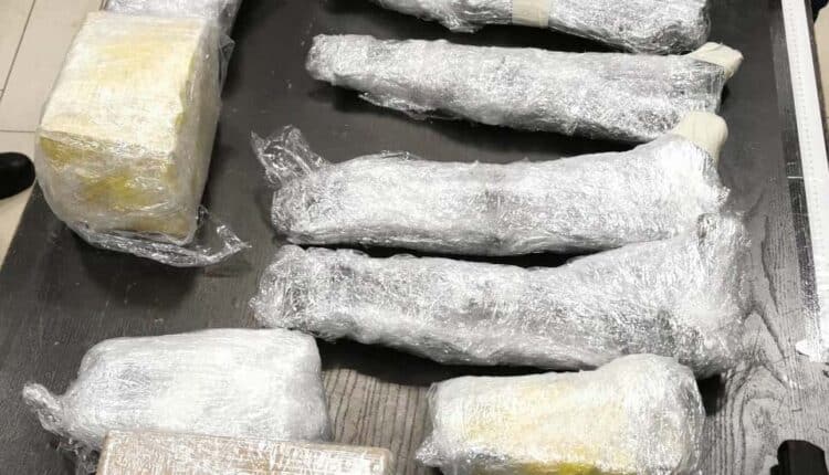 Milano, armi e munizioni da guerra in auto: la Polizia di Stato arresta 50enne