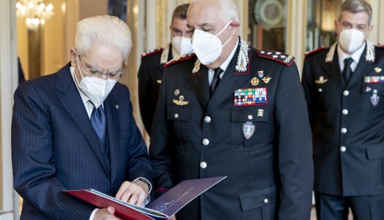 Il Comandante Generale dell'Arma dei Carabinieri, Teo Luzi, ricevuto dal Presidente Mattarella