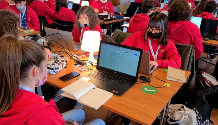 Vicenza, all’hackathon ViChallenge vince un progetto sulla ricerca del lavoro che supera il gender gap