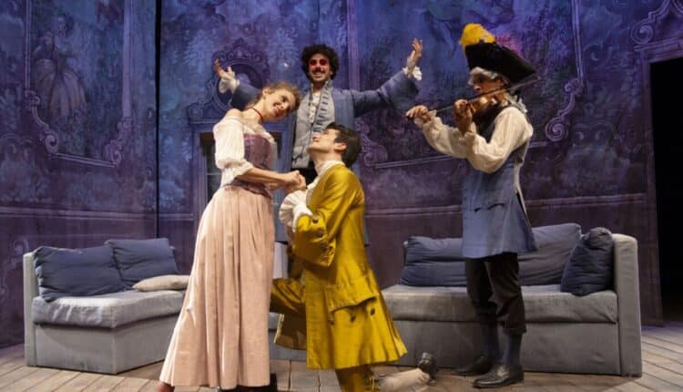 Al Teatro Carcano di Milano Beppe Severgnini dà LEZIONI DI CHIAREZZA