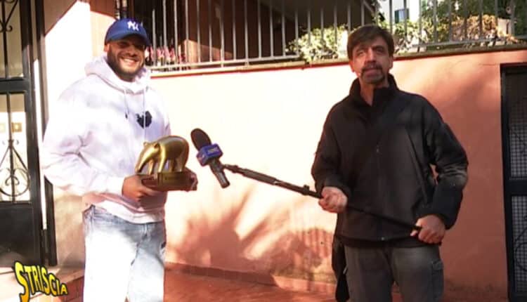 Striscia la notizia, primo Tapiro d’oro a Marcell Jacobs per la mancata nomina al World Athletics Awards