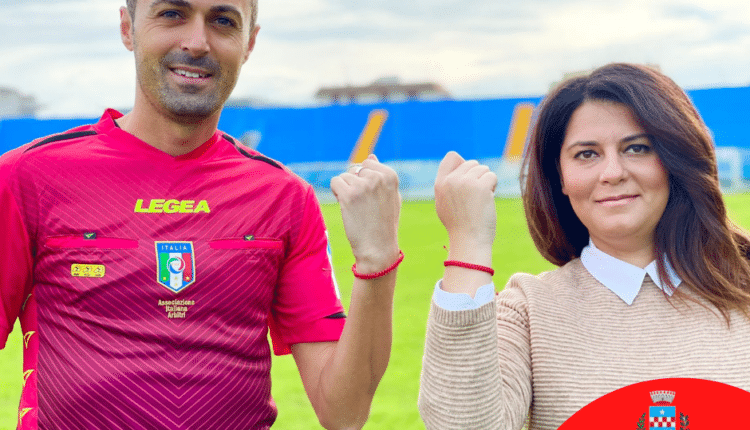 San Michele Salentino, “un fischio contro la violenza”. L’arbitro internazionale brindisino in campo con il braccialetto rosso