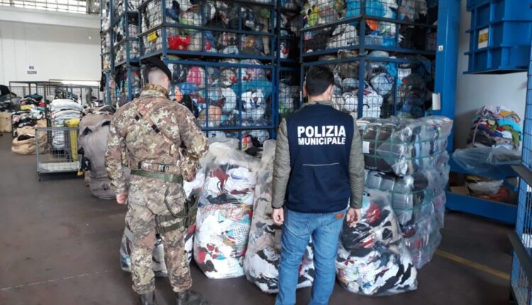 Napoli, Polizia Locale: contrasto alla gestione illecita dei rifiuti