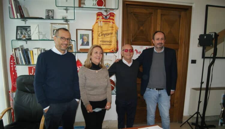 Pesaro come Hollywood: il produttore Arman Julian annuncia le riprese del suo film.