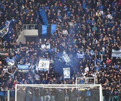 G.A., classe 1971 residente a Dalmine (BG) – resosi responsabile di lanci di oggetti in campo avvenuti nel corso della gara Atalanta Lazio