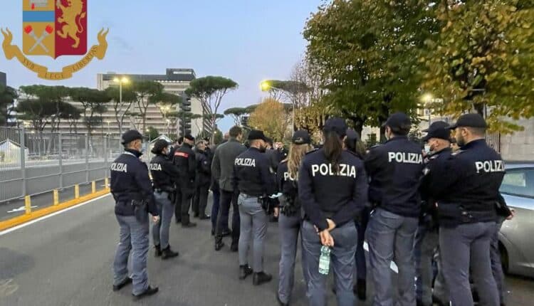 Roma, indentificati e denunciati gli aggressori dell'autista di autobus, minacciato anche di morte