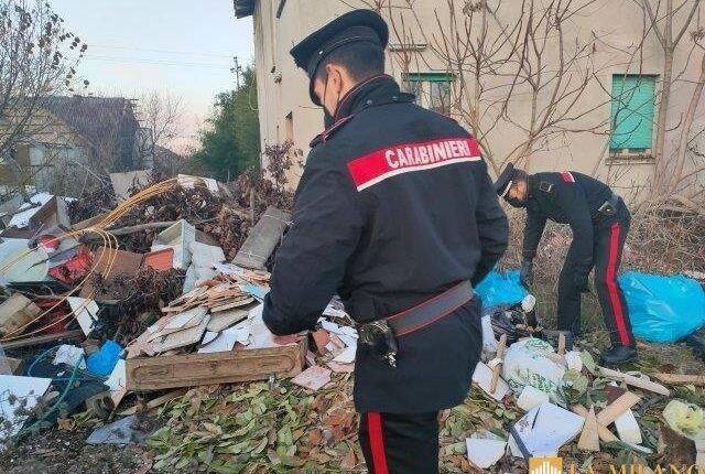 Mantova, terreno trasformato in discarica abusiva: i Carabinieri denunciano un imprenditore agricolo