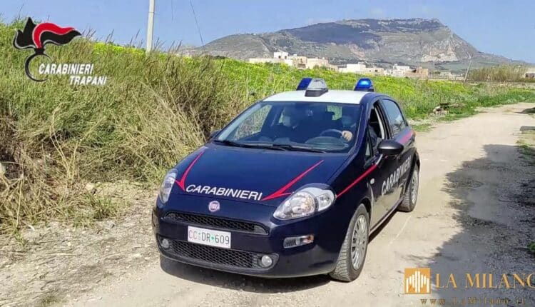 Trapani, causa un incidente scappa ma perde la targa. Denunciato dai Carabinieri