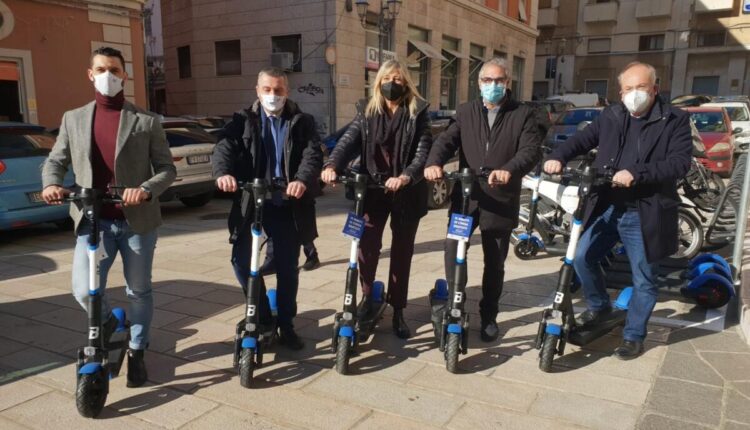 Brindisi, mobilità sostenibile: 200 i monopattini presenti in città