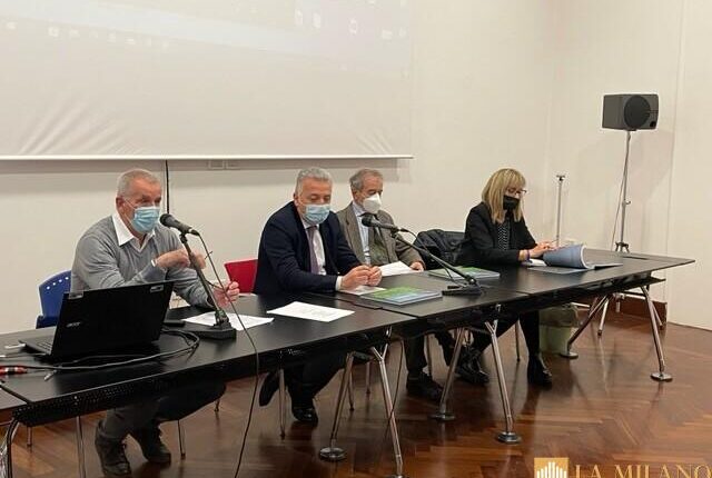 La Spezia, presentato al CAMeC il libro fotografico su Tramonti e le sue vigne recuperate dall'Associazione per Tramonti