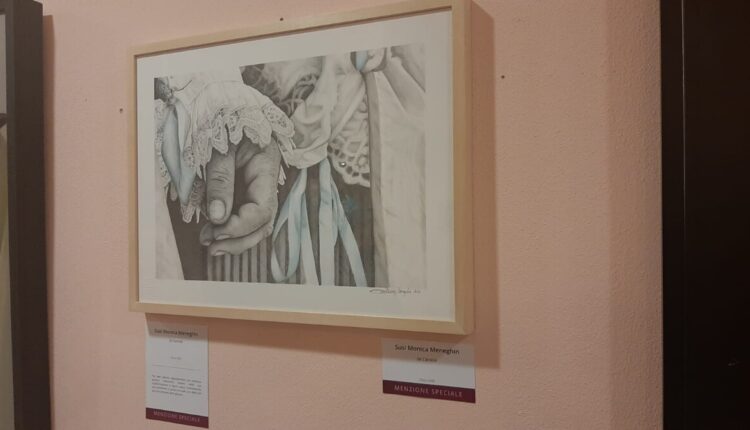 Oristano, Antonio Giovanni Sanna ha vinto il concorso di pittura Emozioni di Sartiglia