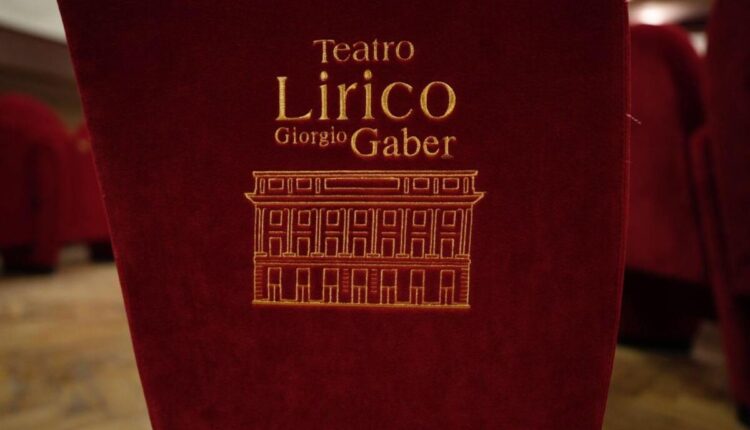 Milano, scelto il nuovo slogan del Teatro Lirico Giorgio Gaber: la vincitrice del contest è una ragazza di 18 anni