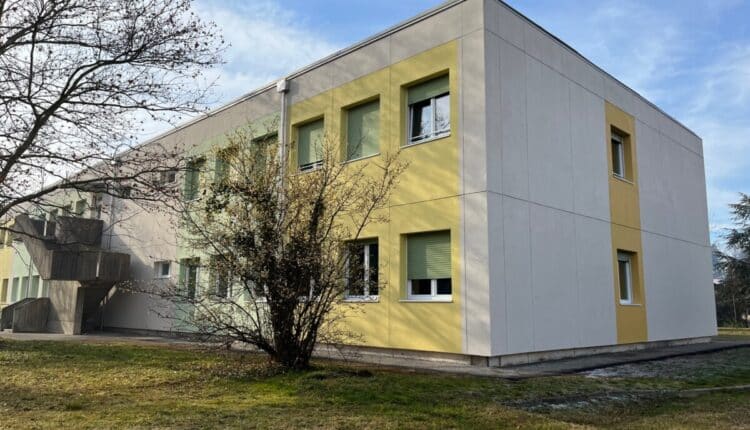 Varese, riqualificazione energetica dell'edificio della scuola secondaria Anna Frank