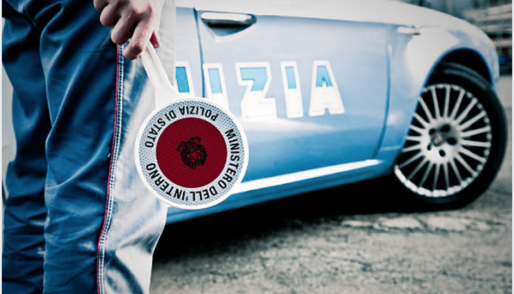 Torino, tentata rapina in Piazzetta Reale, l'uomo aveva un divieto di dimora nel Comune e un Allontanamento Prefettizio