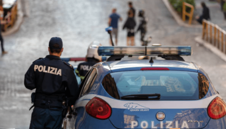 Taranto, aggredito da stalker con un forcone tridente in ferro a causa della perdita di un bene di famiglia