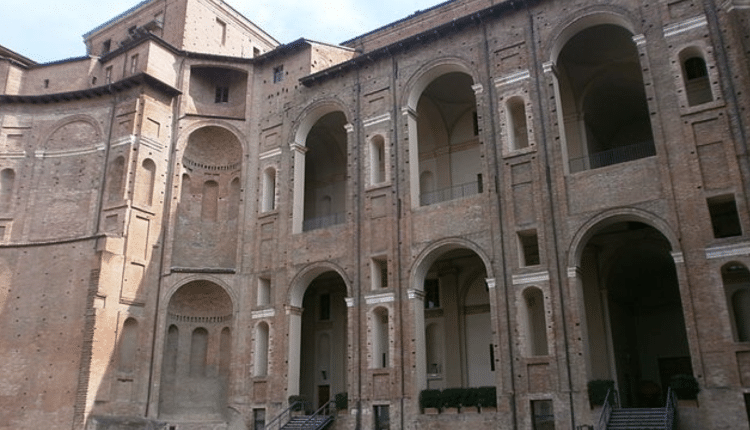 Piacenza, spettacolo “L'amor che move il sole e l'altre stelle” in onore dei 700 anni dalla morte di Dante Alighieri