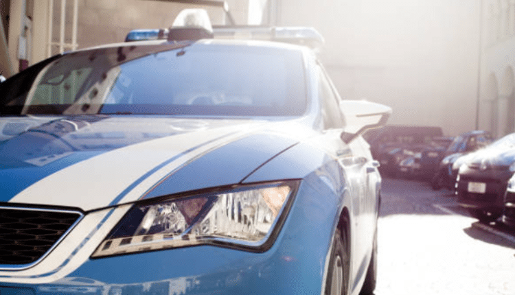 Napoli, contrasto all'abusivismo del trasporto pubblico e delle strutture ricettive