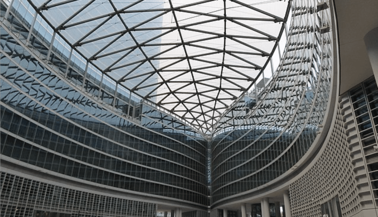 Milano, 60 milioni per un'edilizia innovativa e la valorizzazione di progetti scolastici