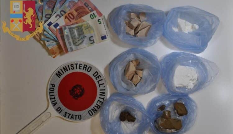 Lecco, tre soggetti spacciavano in un vero e proprio bivacco organizzato nei boschi