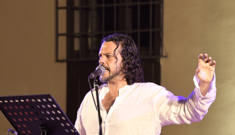 Piacenza, Mino Manni e il suo reading teatrale “Ascesa al Paradiso” venerdì sera in Cappella Ducale