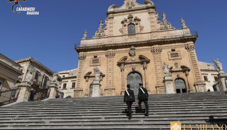 Ragusa, tenta di dare fuoco a un bar dopo un litigio per l'uso della mascherina: arrestato