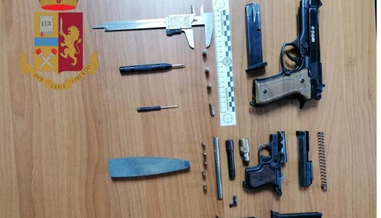 Taranto, modificava armi giocattolo in vere e proprie armi da fuoco: scoperto e arrestato dalla Polizia di Stato