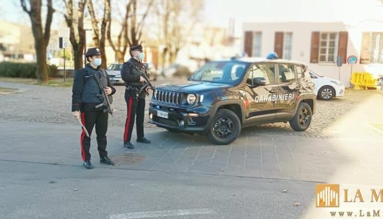 Bologna, 16enne accoltella due giovani innocenti per strada per poi vantarsi sui social
