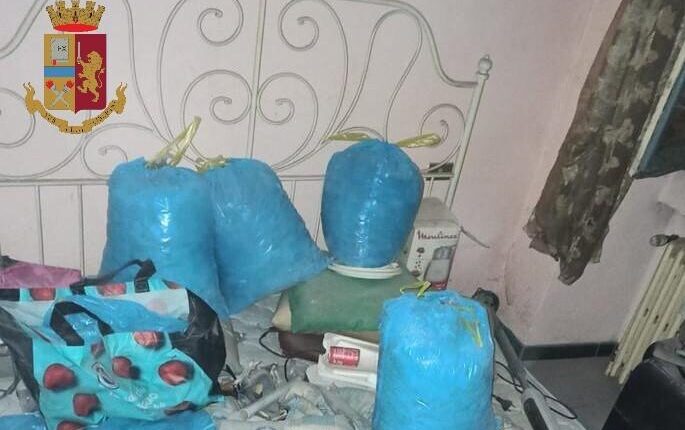 Milano, arrestato un 30enne per spaccio di stupefacenti: aveva creato un vero e proprio laboratorio nel suo monolocale