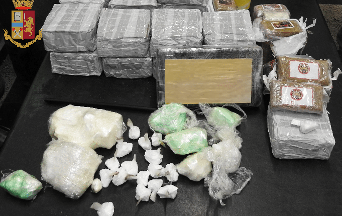Torino, oltre 30 chili di stupefacente sequestrato dalla Polizia di Stato