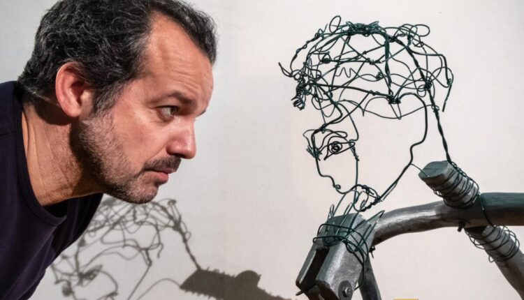 Verona, in scena al teatro Camploy "In nome del Padre", spettacolo che indaga l’universo delle relazioni familiari