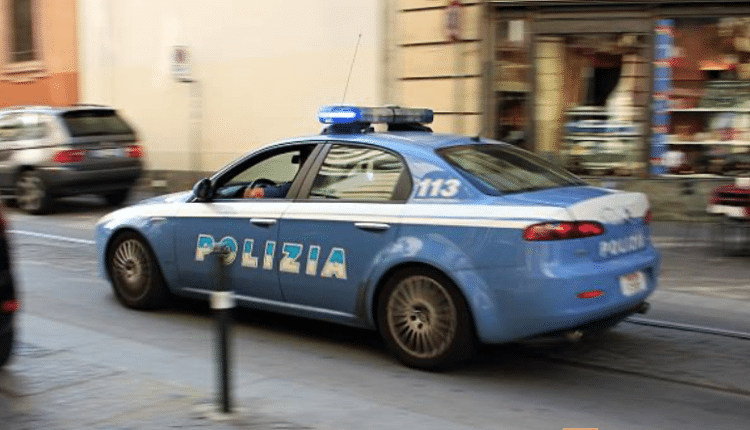 Brindisi, tarantino ruba in un negozio approfittando della commessa impegnata a servire un altro cliente