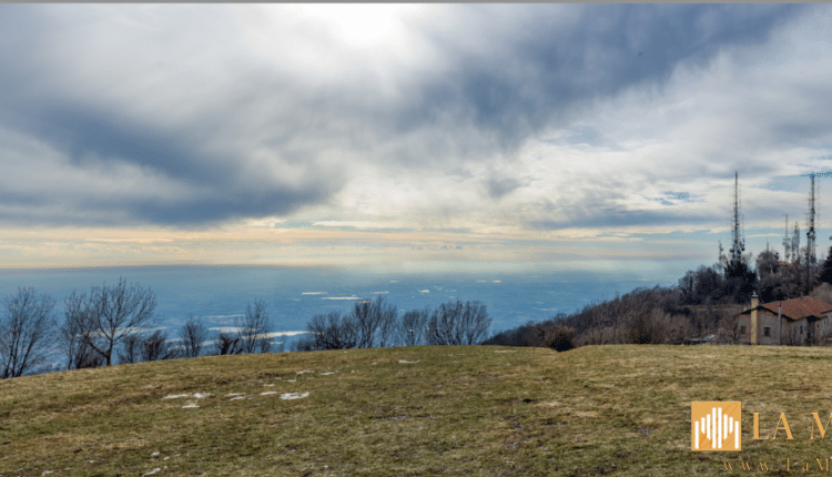 Brescia, Monte Maddalena: nuovo incendio sul versante sud, allontanati i curiosi per garantire la sicurezza