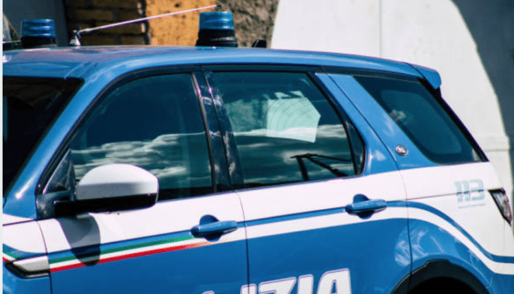 Milano, arrestati due minorenni per alcune violenze sessuali e una rapina avvenuta nella notte di Capodanno.