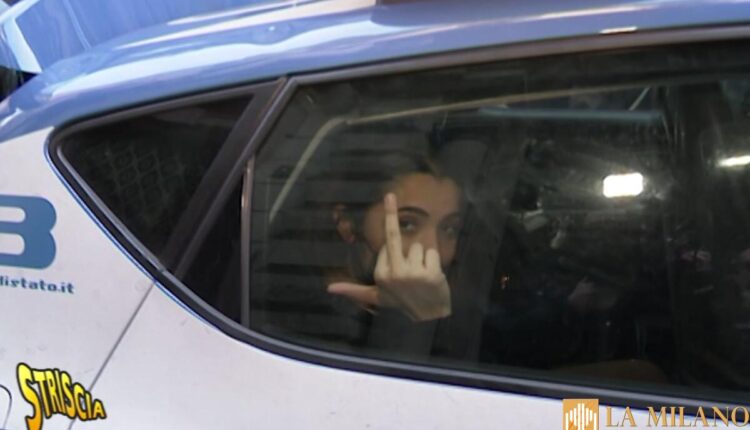 Milano, anteprima Striscia la notizia: continua la battaglia contro le borseggiatrici nelle vie più frequentate della città