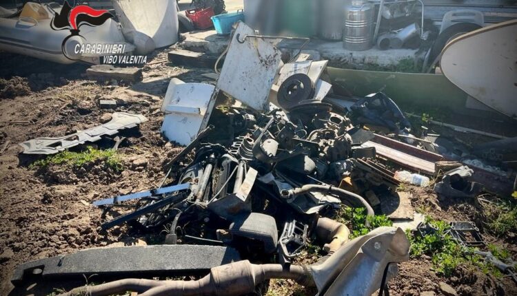 Vibo Valentia, continuano i controlli ambientali. I Carabinieri sequestrano un capannone e una discarica abusiva in zona soggetta a vincoli ambientali