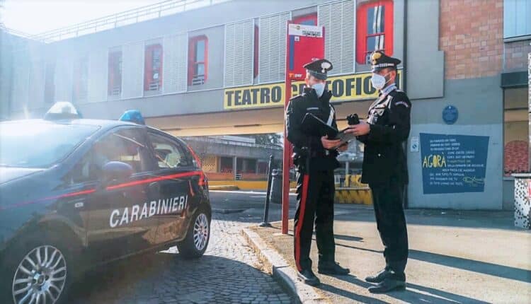 Bologna, giovane che viene insultato chiede il motivo e finisce in ospedale: in tre denunciati dai carabinieri