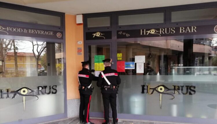 Milano, sospensione della licenza per un bar in Piazza della Vittoria: ritrovata della cocaina, un bilancino di precisione e clienti con precedenti