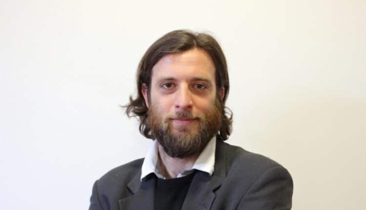 Bologna, lo storico e scrittore Carlo Greppi racconta le tappe della realizzazione del Muro di Berlino nell'appuntamento di Lezioni di Storia