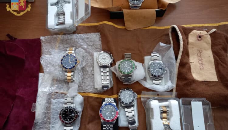 Roma, recuperati dalla Polizia di Stato 10 orologi di ingente valore e di dubbia provenienza
