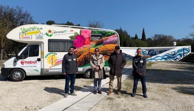 Pesaro, il tour “Facciamo fiorire la speranza” al Miralfiore. 