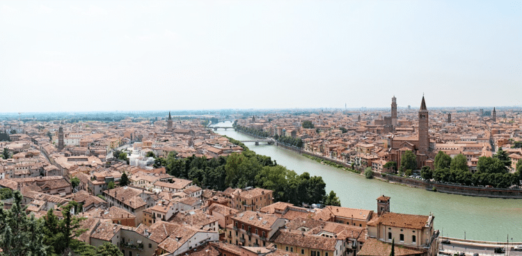 Verona, in arrivo 60 milioni di euro per realizzare diversi progetti di rigenerazione urbana, delle scuole e dei quartieri