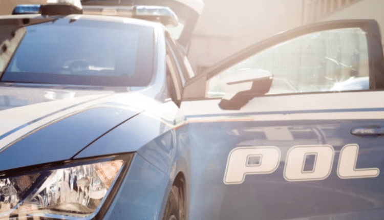 Napoli, un uomo si presenta sotto casa dell'ex compagna in forte agitazione e con fare minaccioso dopo una lite