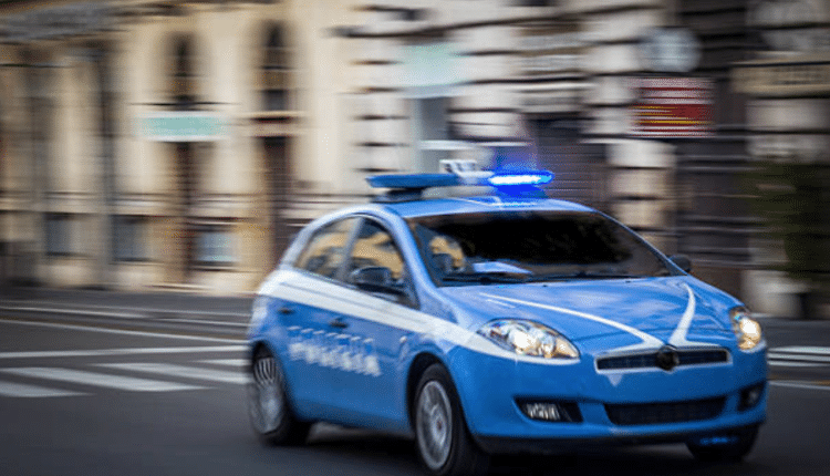 Milano, ciclista travolto sulla ciclabile del Cavalcavia delle Milizie da un'auto: l'uomo è stato tamponato con violenza senza essere soccorso