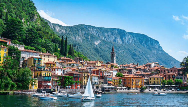 Como, al via la mostra "Nessuno lo ha mai visto": esposte circa 40 fotografie di Pietro Raimondi selezionate dal volume dal titolo omonimo